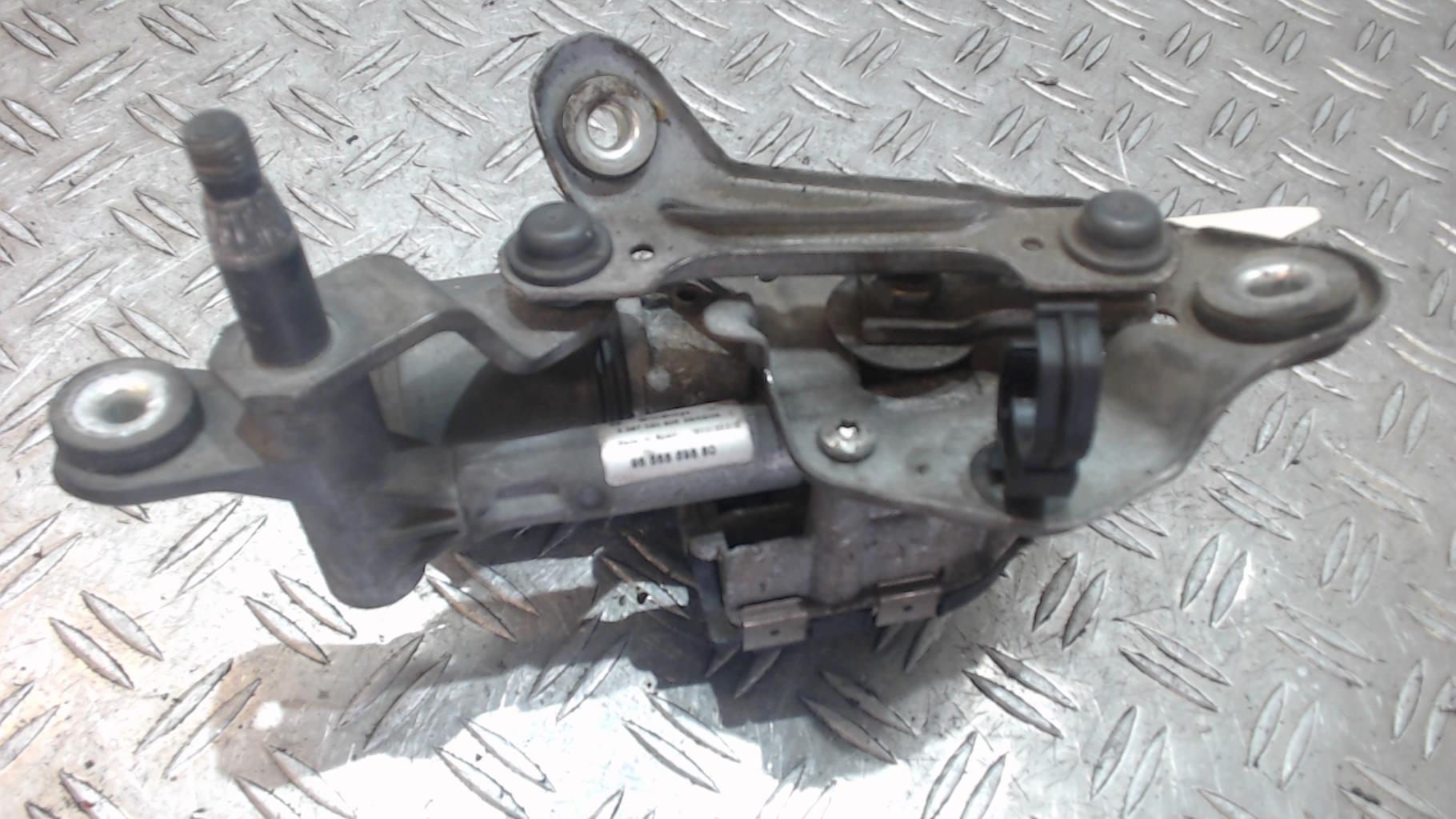 Moteur essuie glace avant droit