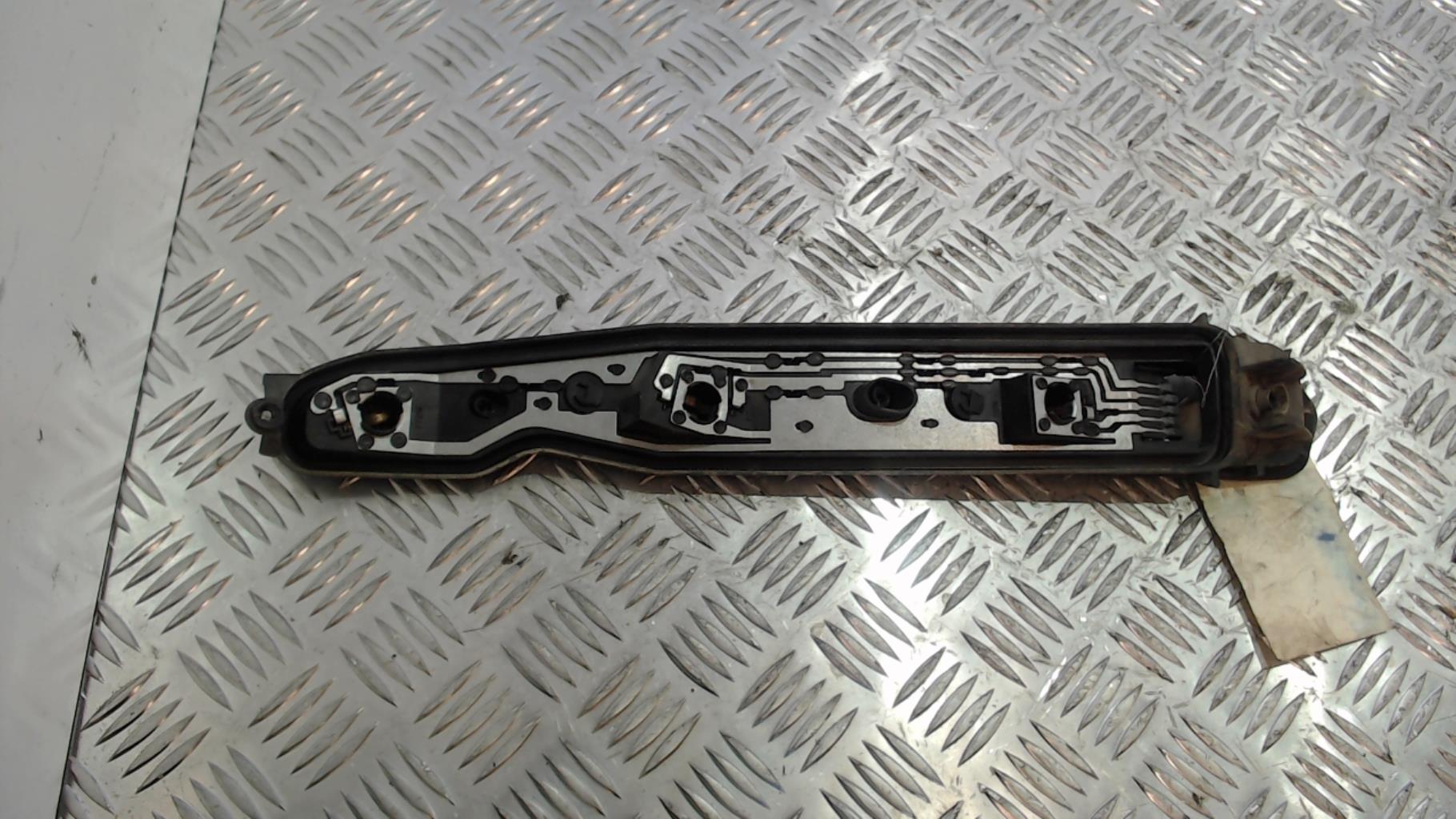 Base portalampade fanale posteriore destro