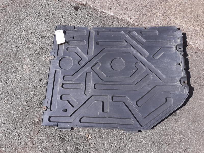 Cache sous moteur