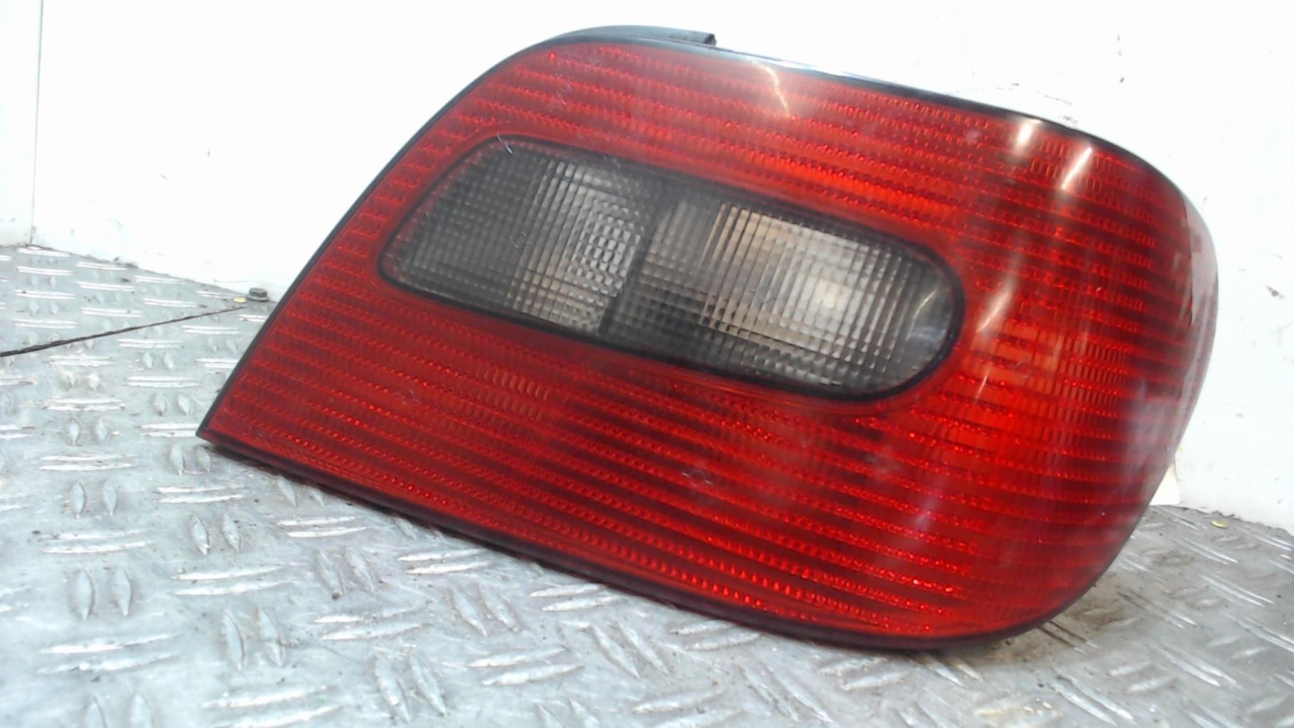 Fanale posteriore principale destro (luci)