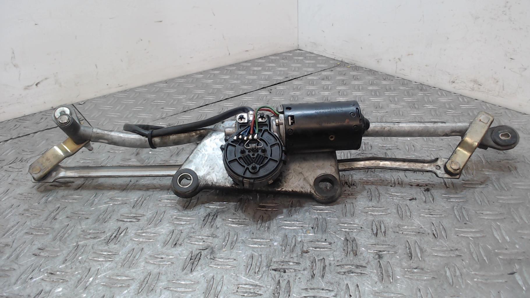 Moteur essuie glace avant