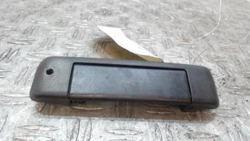Poignee porte avant gauche