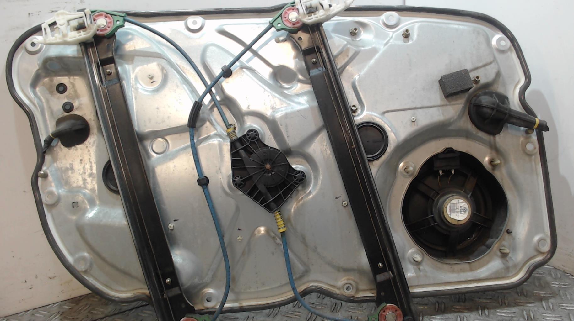 Mecanisme de leve vitre electrique avant droit