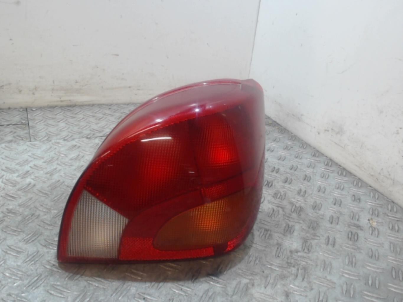 Fanale posteriore principale destro (luci)