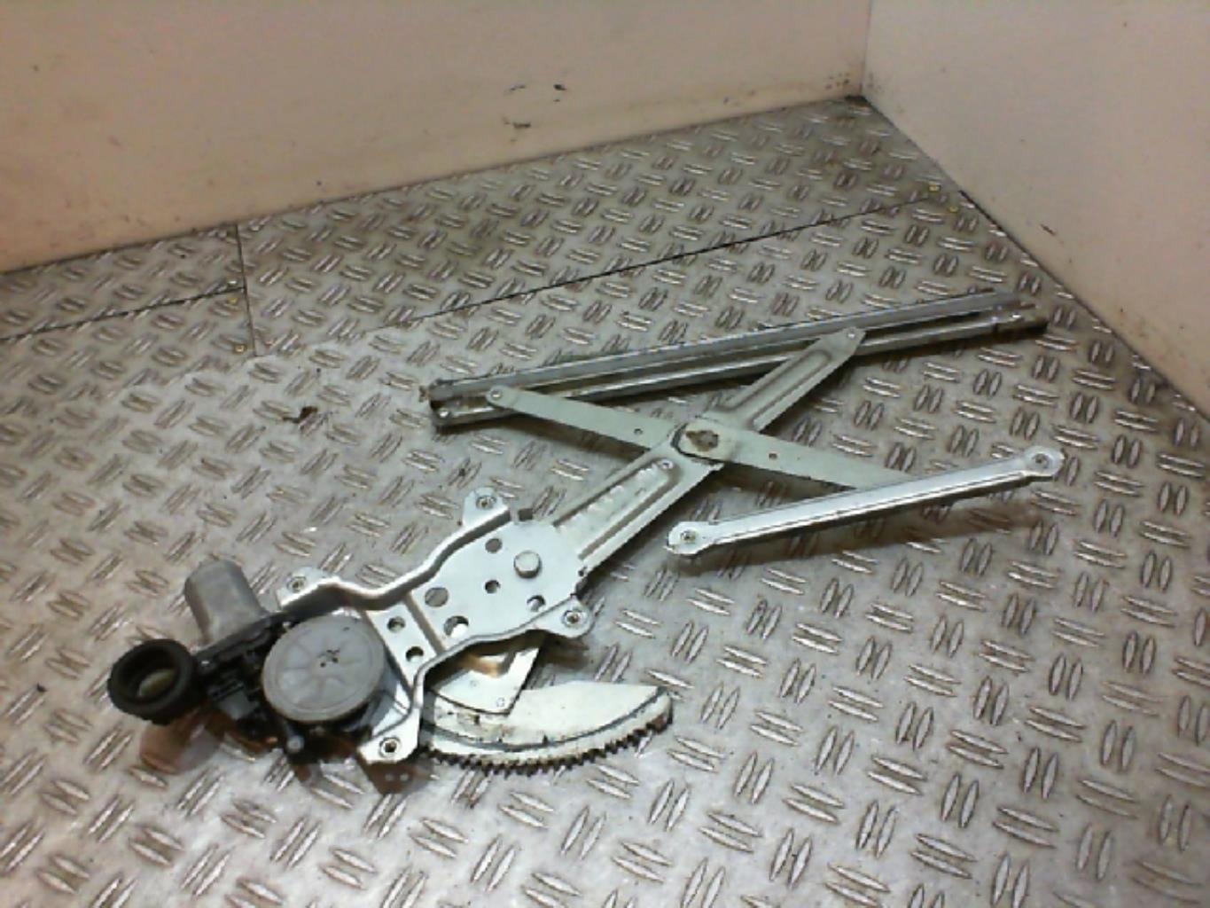 Leve vitre electrique avant droit