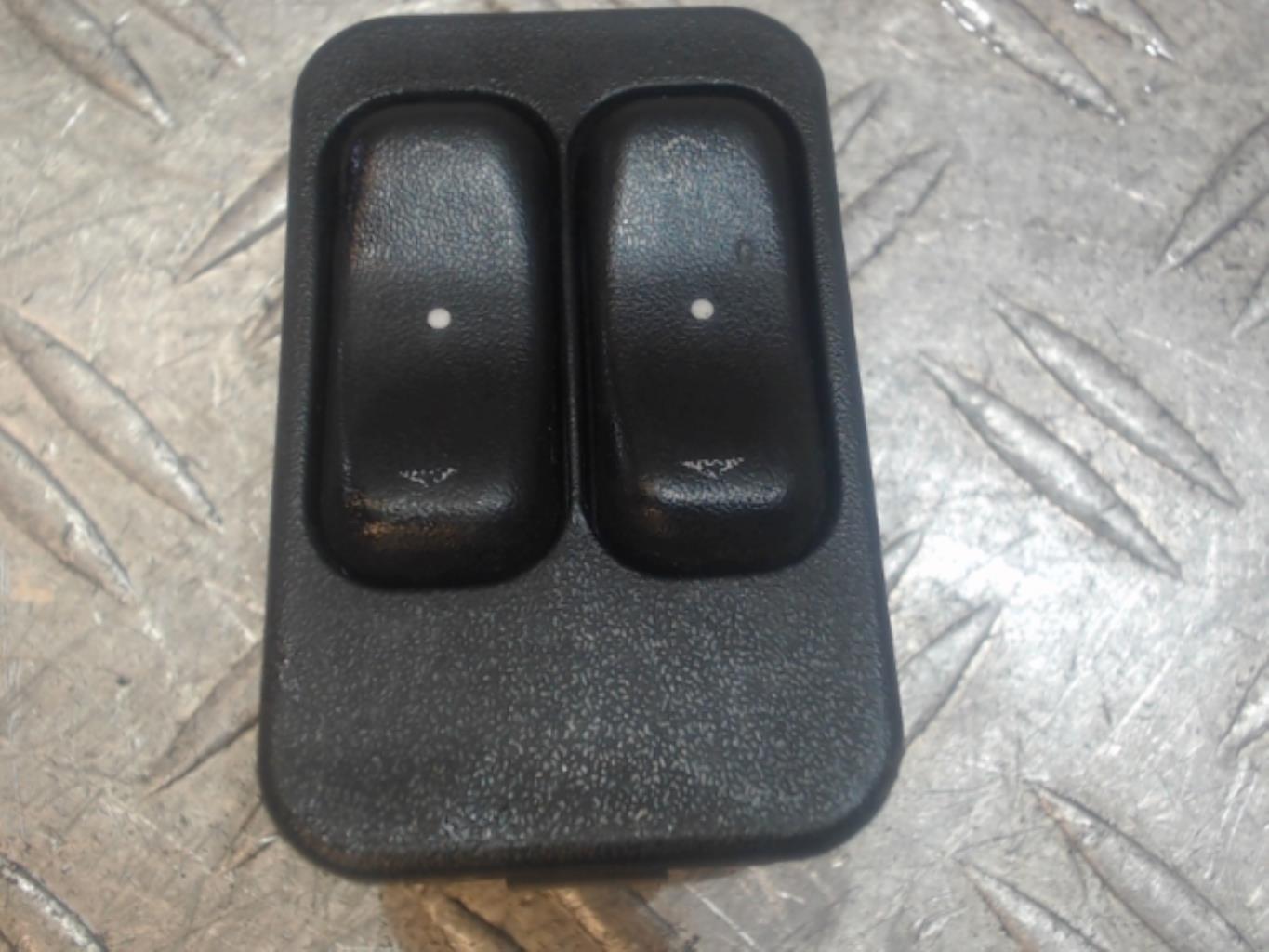 Interruptor de elevalunas