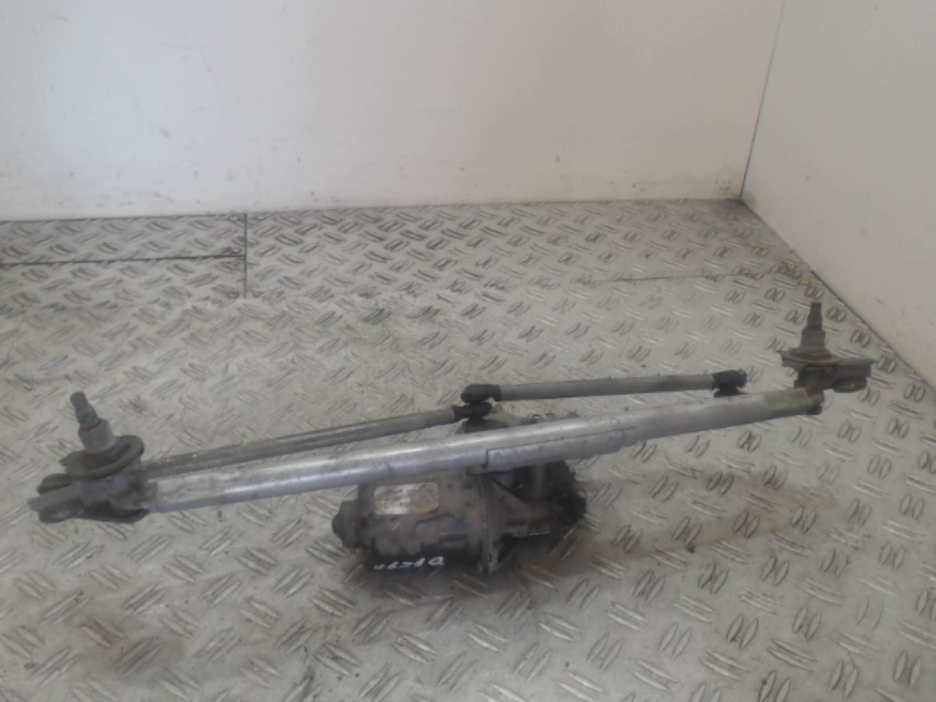 Moteur essuie glace avant