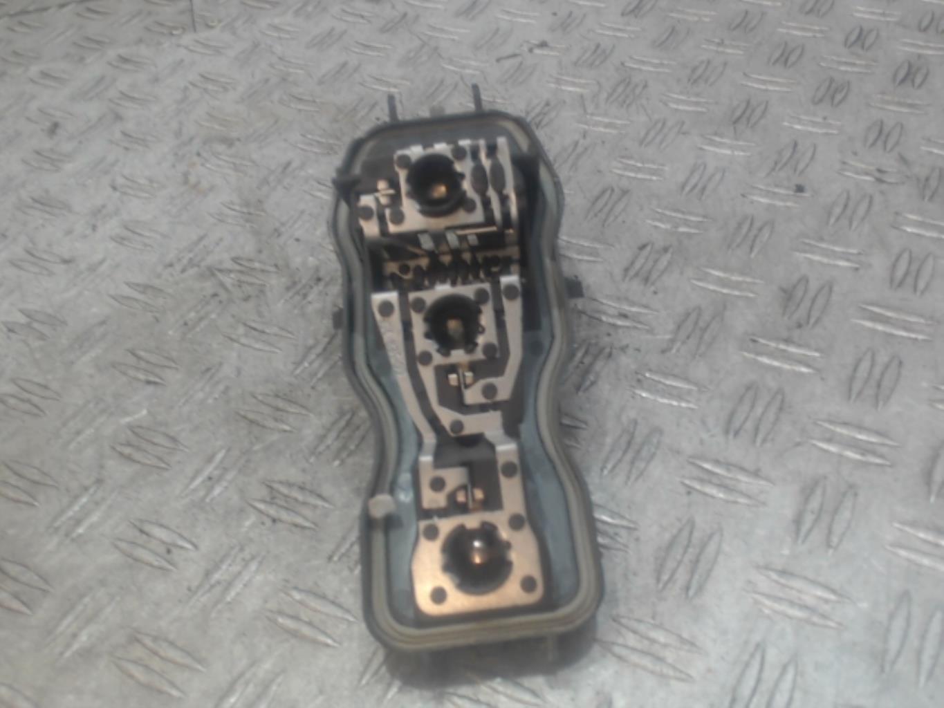 Platine feu arriere gauche