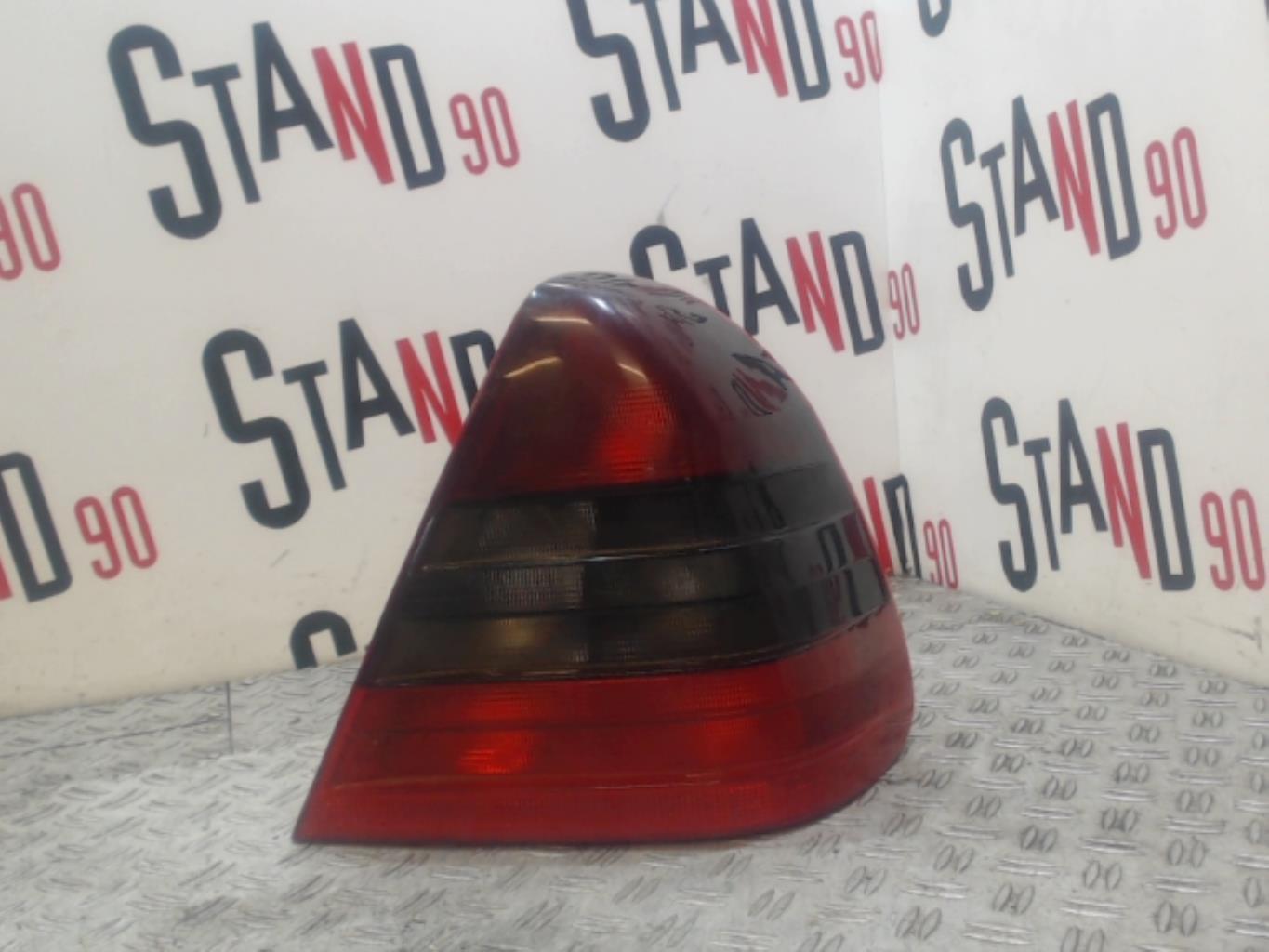 Fanale posteriore principale destro (luci)