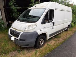 Poignee porte avant droit