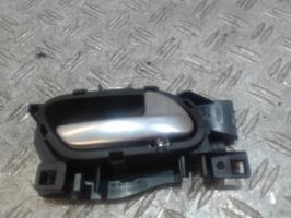 Poignee interieur arriere droit
