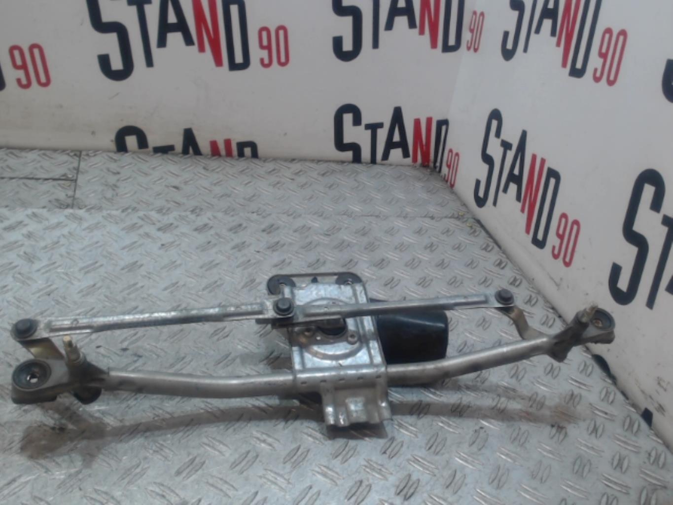 Motor de limpiaparabrisas delantero