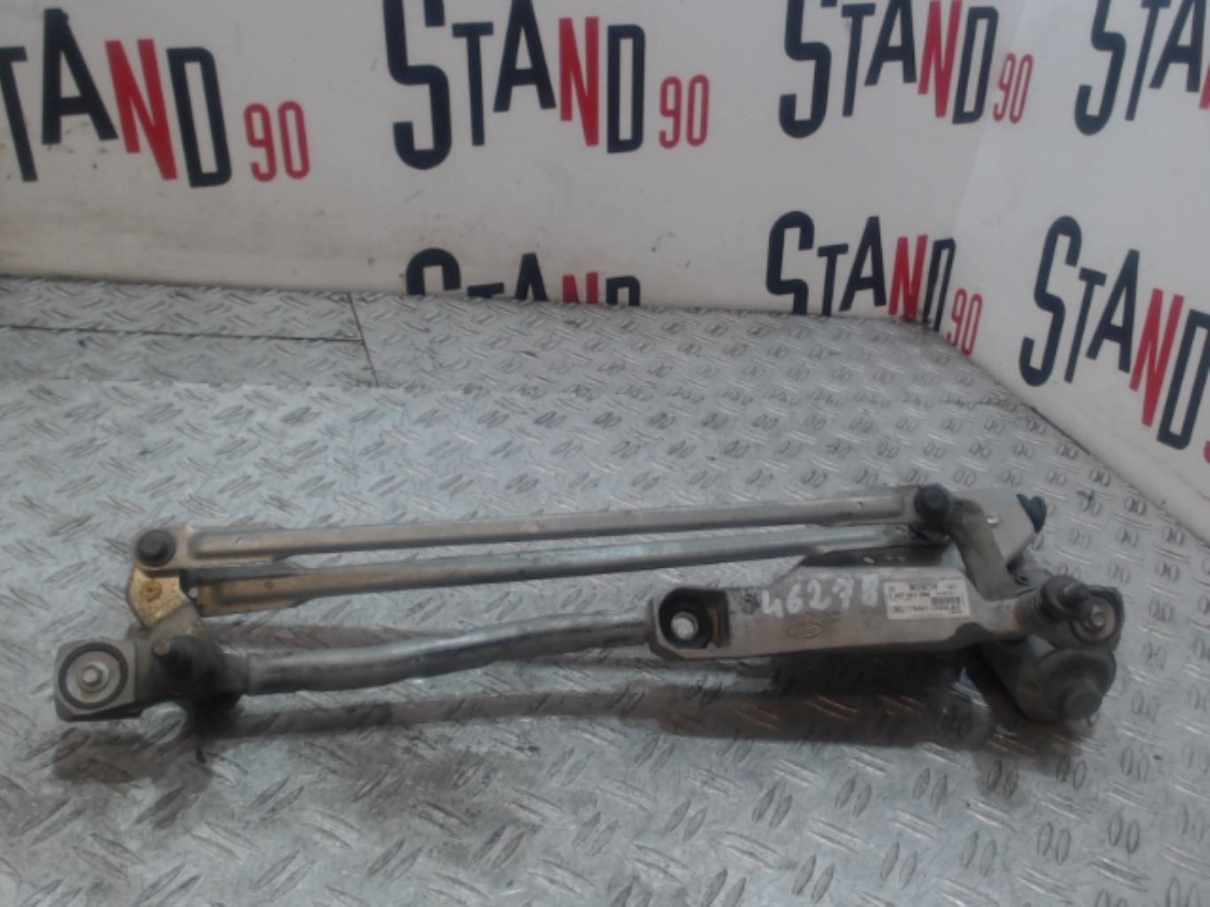 Moteur essuie glace avant