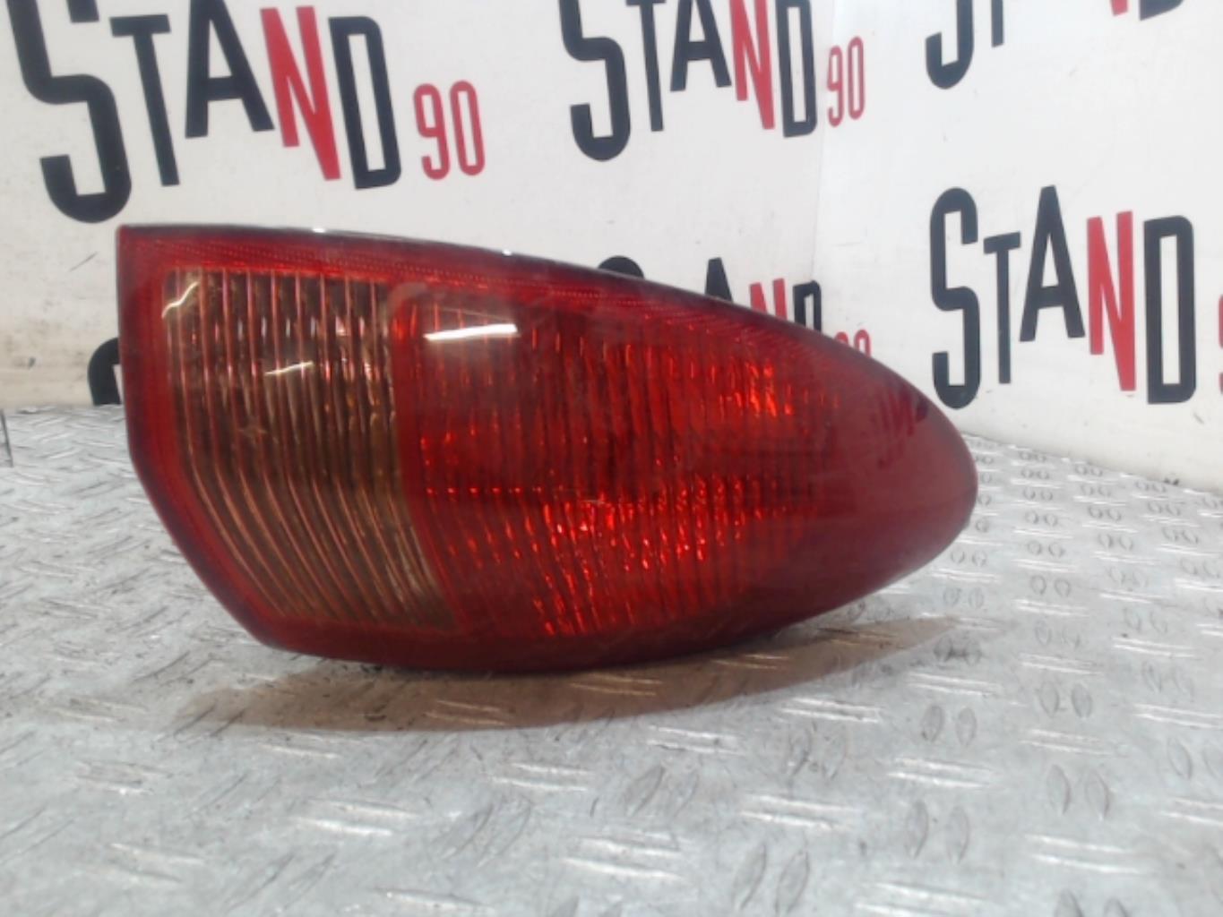 Fanale posteriore principale destro (luci)