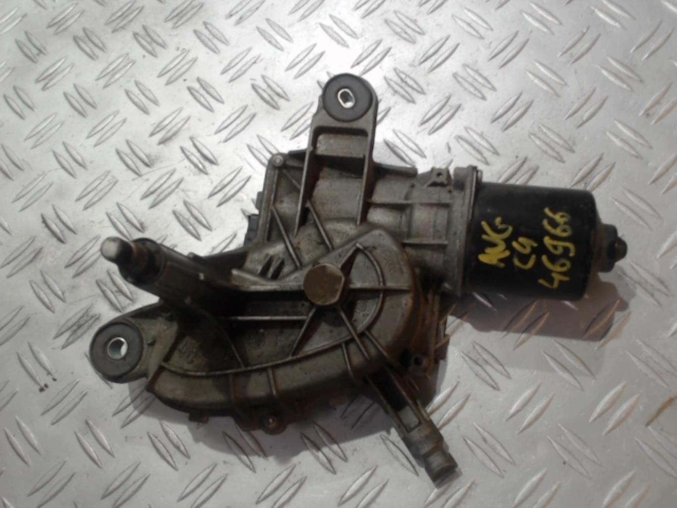 Moteur essuie glace avant gauche