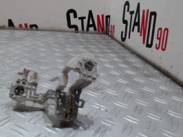 Base portalampade fanale posteriore sinistro