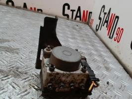 Bloc ABS (freins anti-blocage)
