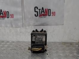 Bloc ABS (freins anti-blocage)