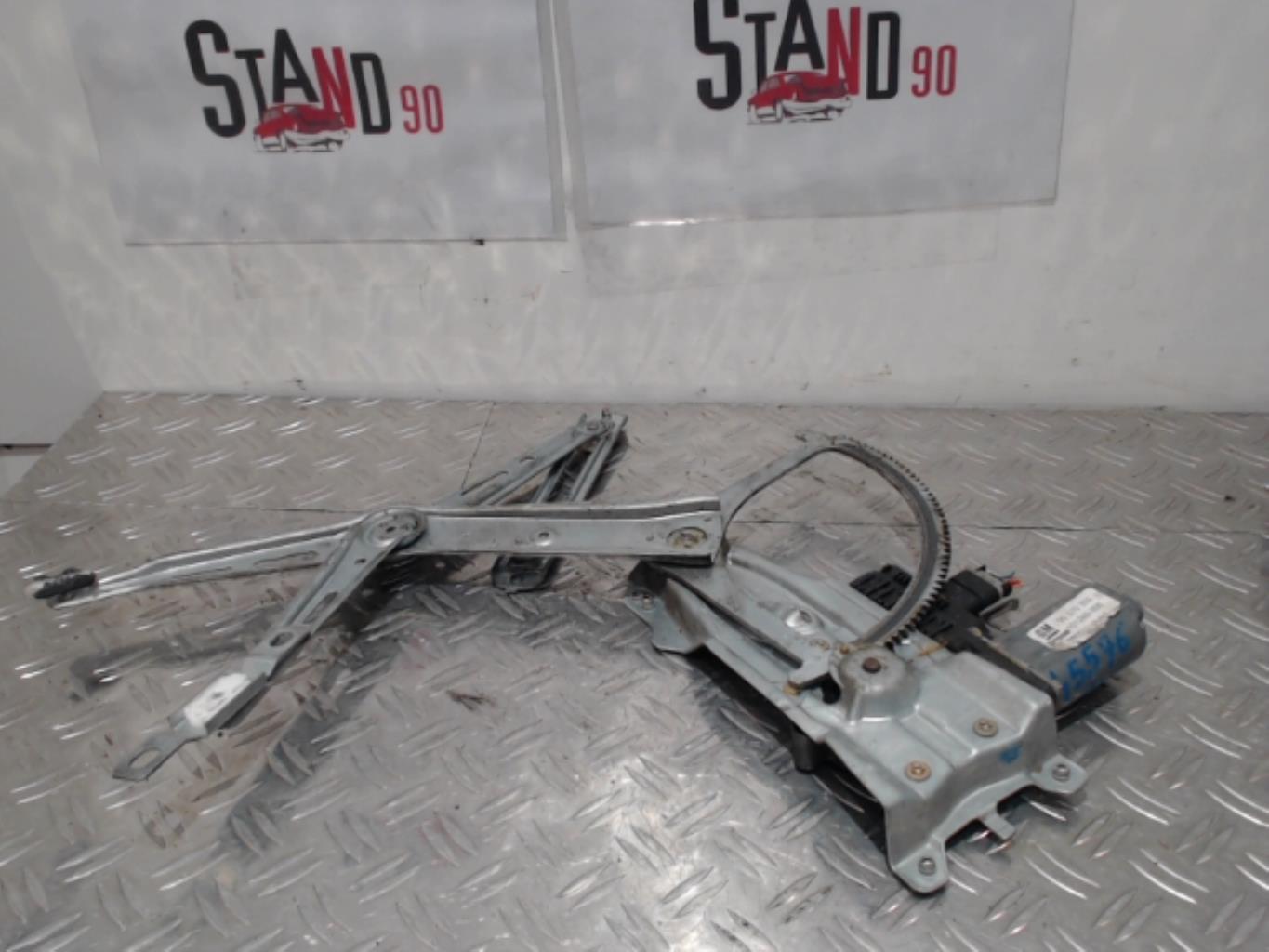 Leve vitre electrique avant gauche