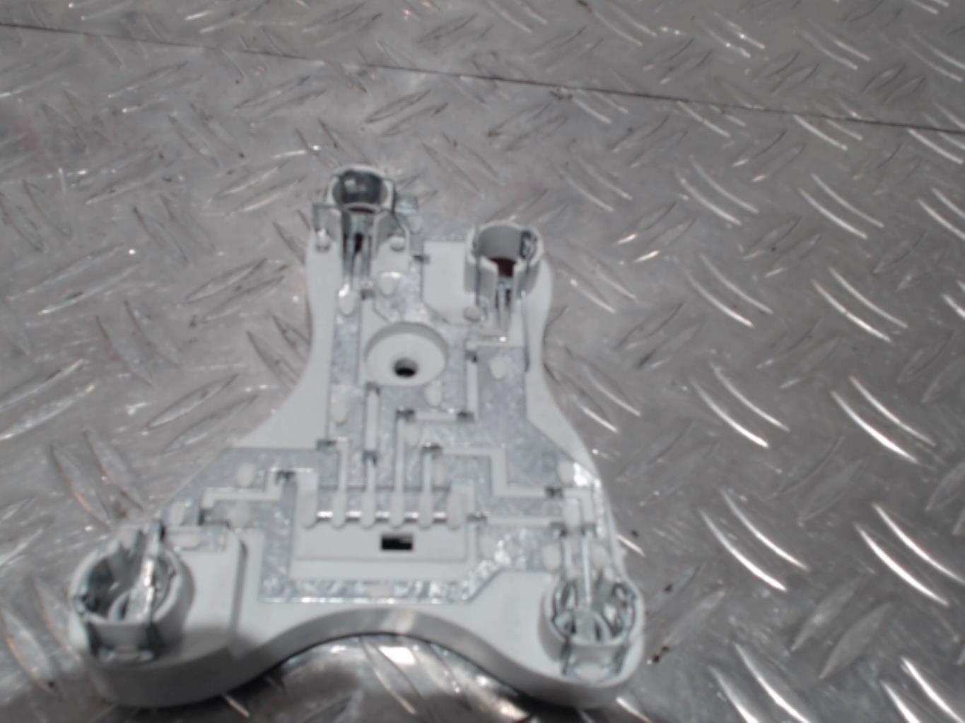 Base portalampade fanale posteriore destro
