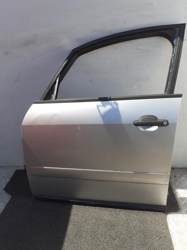 Porte avant gauche