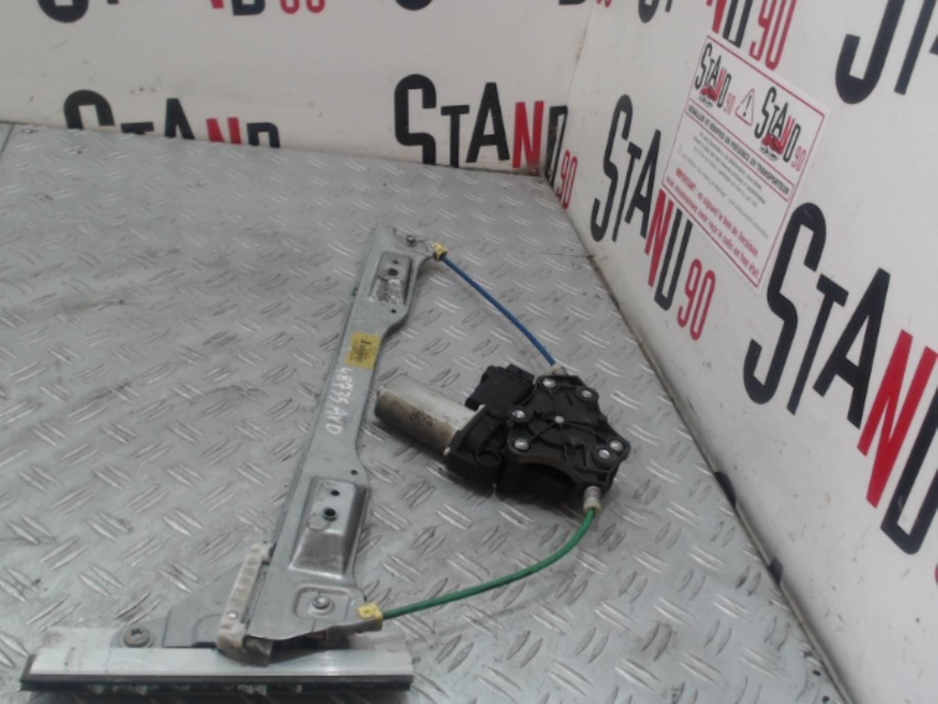 Leve vitre electrique avant droit