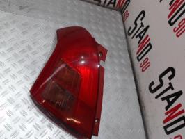 Feu arriere principal gauche (feux)