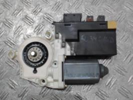Moteur leve vitre avant droit