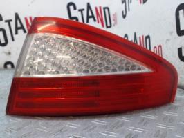 Fanale posteriore principale sinistro (luci)