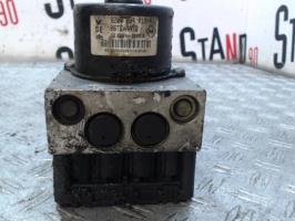 Bloc ABS (freins anti-blocage)