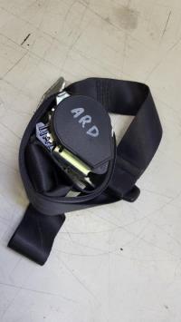Ceinture arriere droit