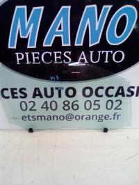 Vitre avant droit