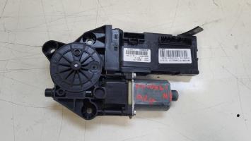 Moteur leve vitre avant gauche