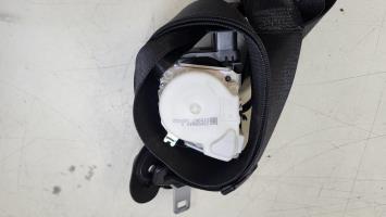 Ceinture avant droit