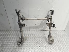 Culla motore anteriore