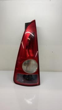 Fanale posteriore principale sinistro (luci)