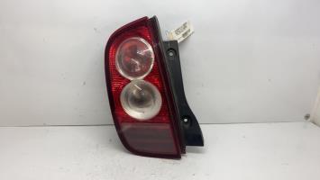 Fanale posteriore principale sinistro (luci)