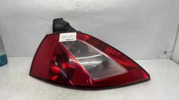 Fanale posteriore principale sinistro (luci)