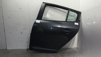 Puerta trasera izquierda