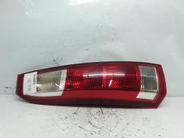 Fanale posteriore principale sinistro (luci)