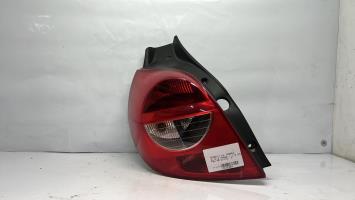 Fanale posteriore principale sinistro (luci)