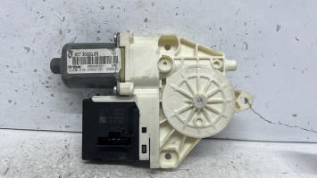 Moteur leve vitre avant droit