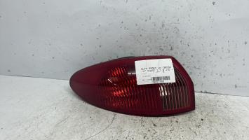 Fanale posteriore principale sinistro (luci)