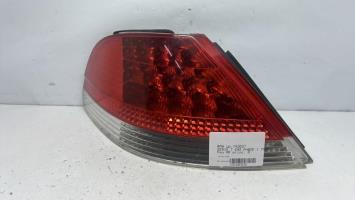 Fanale posteriore principale sinistro (luci)