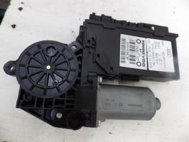 Moteur leve vitre avant droit