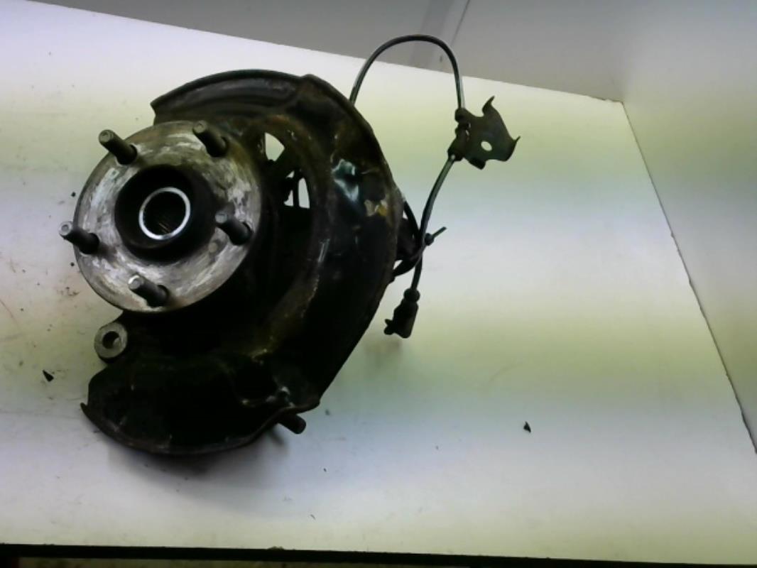 Fusee avant gauche