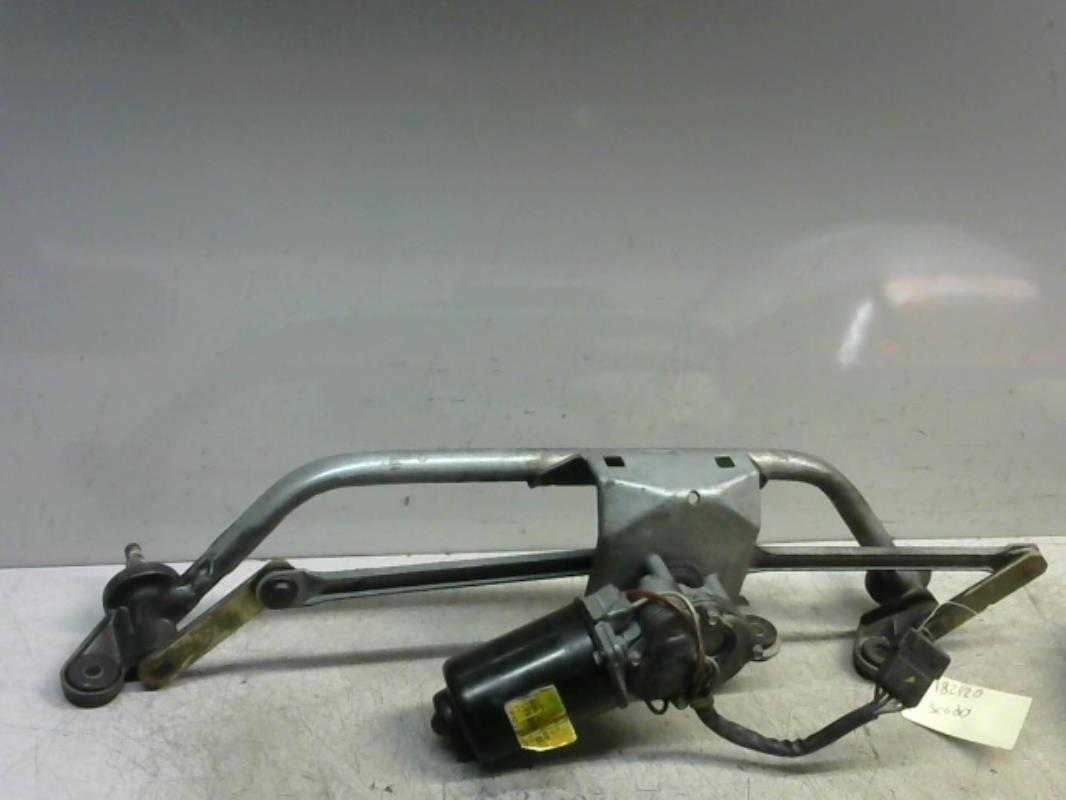 Moteur essuie glace avant