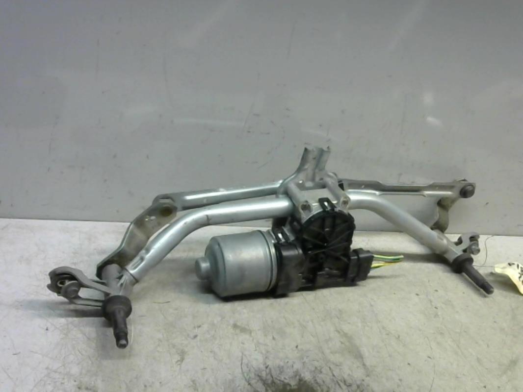 Moteur essuie glace avant