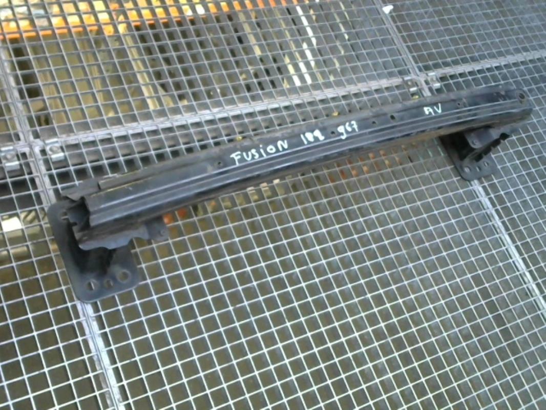 Renfort pare choc avant (traverse)