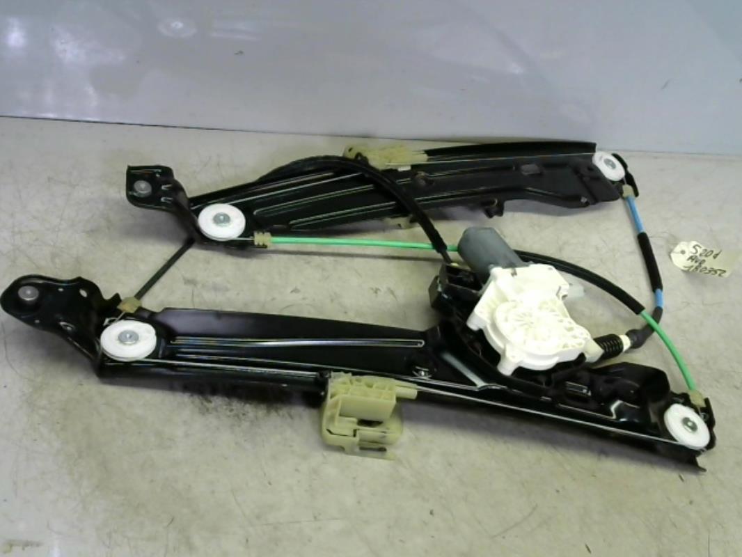 Leve vitre electrique avant droit